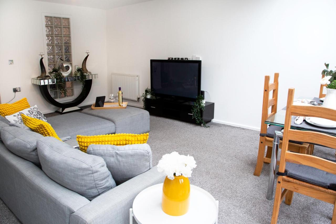 הוילה Cozy Townhouse In The Heart Of Greater מנצ'סטר מראה חיצוני תמונה
